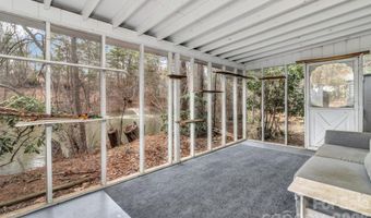 18 Leisure Mountain Rd, Asheville, NC 28804