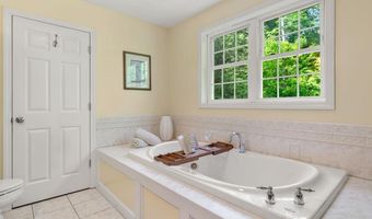 30 Spring Rd, Amherst, NH 03031