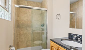 1005 E Orchard St, Arlington Heights, IL 60005