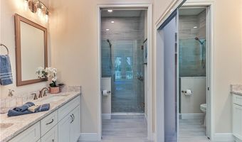 130 NE Crystal St, Crystal River, FL 34428