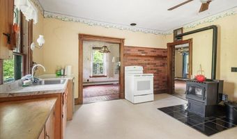 222 River St, Bethel, VT 05032