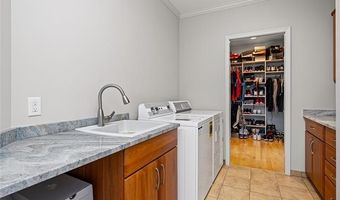 3520 Blue Heron Ct, Ann Arbor, MI 48198