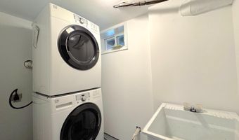 5700 FENWICK Dr, Alexandria, VA 22303