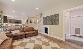 2409 NE Robinson St, Bend, OR 97701