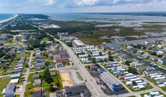 413 W Fort Macon Rd, Atlantic Beach, NC 28512