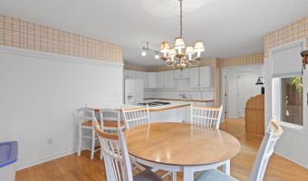 830 Richlyn Dr, Adrian, MI 49221
