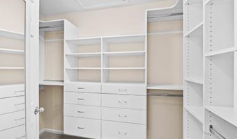 668 Boston Ct, Ann Arbor, MI 48103