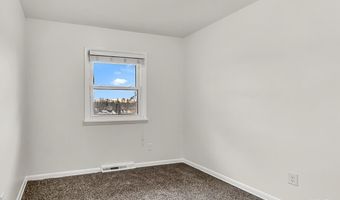 956 HILLCREST Rd, Cheyenne, WY 82009