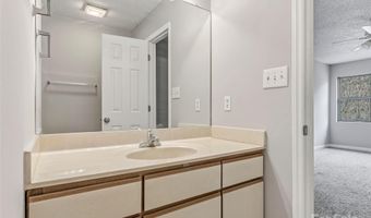 102 Abbey Cir, Asheville, NC 28805