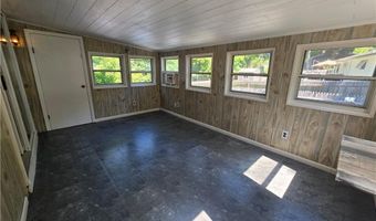 1 Hopkins Ct, Coventry, RI 02816