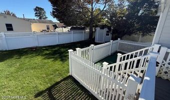 1245 Longboat Ave, Beachwood, NJ 08722