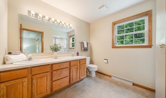 1424 E KEYSTONE Ln, Appleton, WI 54913