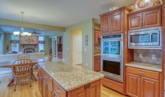 33 CHADWICK Dr, Dover, DE 19901