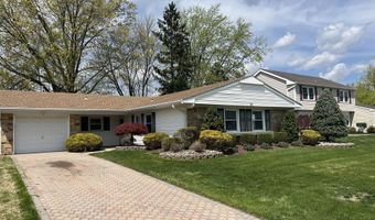 32 Idlewild Ln, Aberdeen, NJ 07747