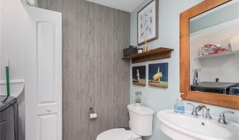 101 Austin Meadows Ln, North Kingstown, RI 02852