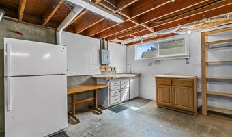 1820 Crestview Dr, Ashland, OR 97520