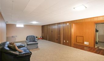 1821 4th Ave NE, Austin, MN 55912