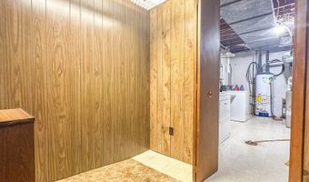 2124 D Ave E, Bismarck, ND 58501