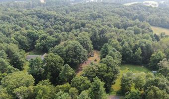 228 Smith Rd, Amsterdam, NY 12010