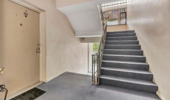 4028 Ledgewood Dr, Cincinnati, OH 45229