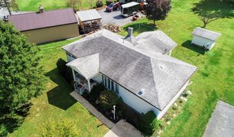 8075 Loop Rd, Alexandria, PA 16611