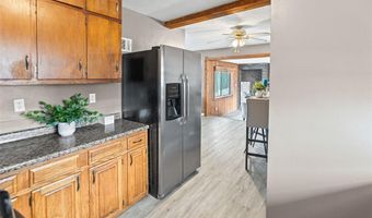 2405 Woodcrest Dr, Alton, IL 62002