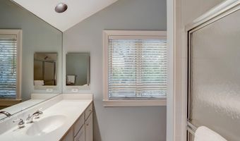 4744 34TH St N, Arlington, VA 22207