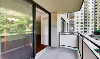 5225 POOKS HILL Rd 220N, Bethesda, MD 20814