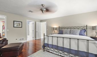 5 Lancaster Ln, Bourne, MA 02532