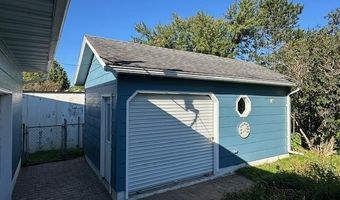 51 Elm Blvd, Babbitt, MN 55706