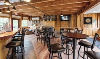 8 Panaway Dr, Campton, NH 03223