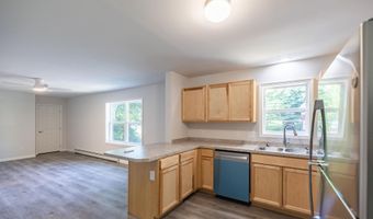 86 Western Ave, Auburn, ME 04210