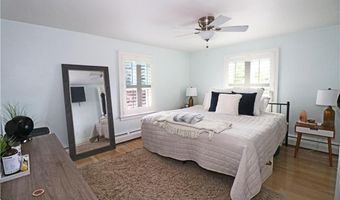 249 Tuckerman Ave 2, Middletown, RI 02842