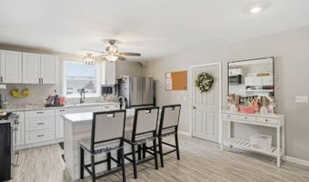 16 Brown St, North Providence, RI 02904