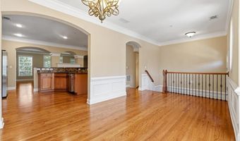9040 Woodland Trl, Alpharetta, GA 30009