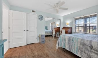 1640 JUNO Trl 102A, Astor, FL 32102