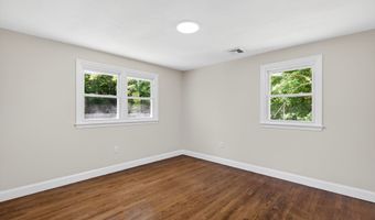41 Piscitello Dr, Branford, CT 06405