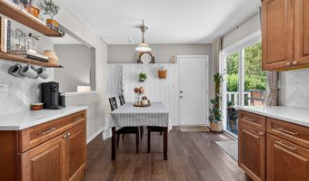 1000 Timberwood Ln, Algonquin, IL 60102