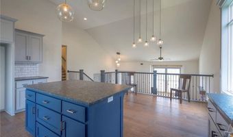 1632 N 157th Ln, Basehor, KS 66007