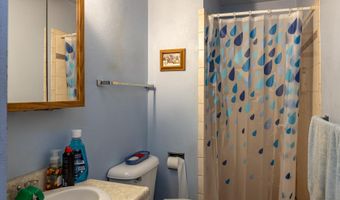 3323 N MORRISON St, Appleton, WI 54911