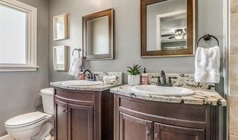 1621 Lariat Dr, Bartlesville, OK 74006