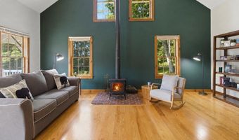 400 Spring Brook Rd, Arlington, VT 05250
