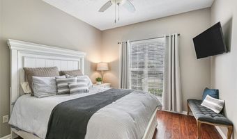 660 Elmwood Pt, Aurora, OH 44202