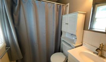 17 Youngs Rd, Andover, NJ 07860