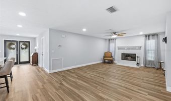 831 CHIPAWAY Dr, Apollo Beach, FL 33572