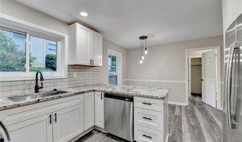 6221 Willow Run Rd, Peachtree Corners, GA 30092