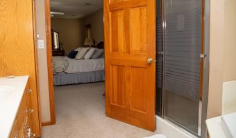 105 Firefly Ct, Altamont, MO 64620