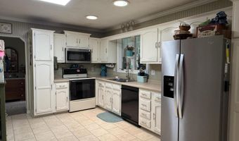 363 Mount Hope Ave, Bangor, ME 04401