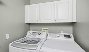 23 BERNON Dr, Lincoln, RI 02865