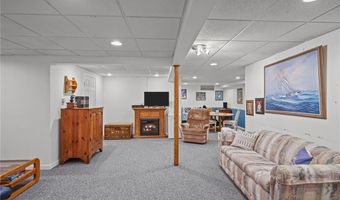 1 Stephanie Dr, Coventry, RI 02816
